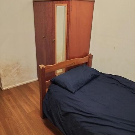 Single Room In Wollongong Near Uni Keiraville المظهر الخارجي الصورة
