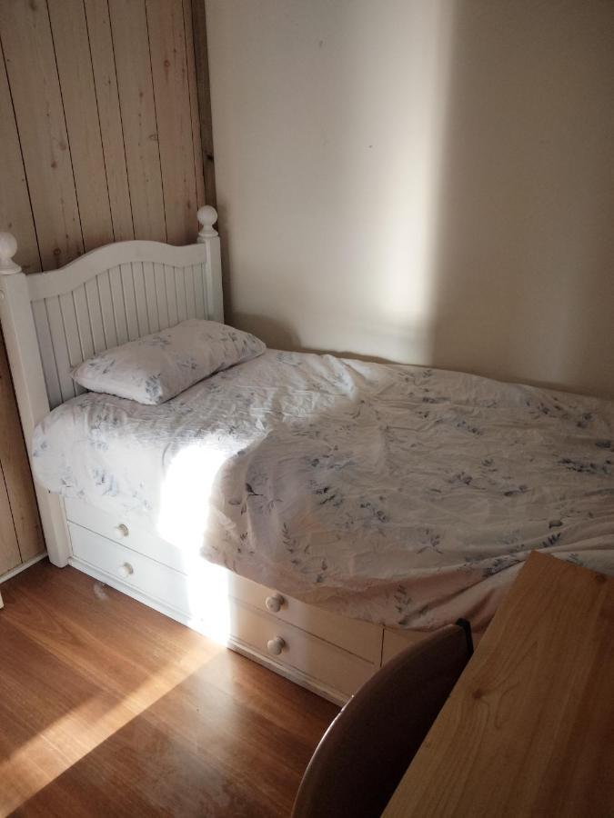 Single Room In Wollongong Near Uni Keiraville المظهر الخارجي الصورة